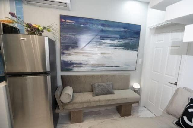 Amazing Modern 5 Bedroom Next To French Qt & Bourbon Apartment *