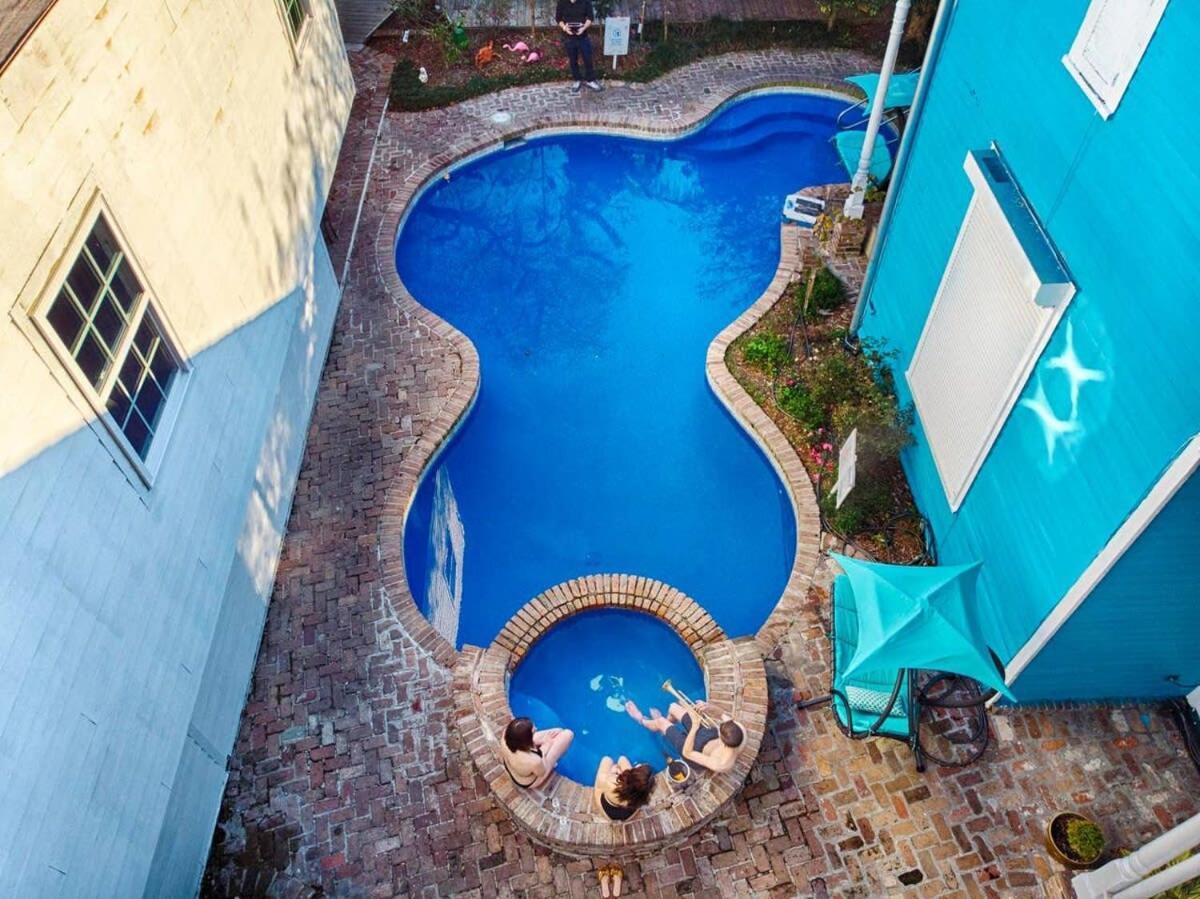 Amazing Modern 5 Bedroom Next To French Qt & Bourbon *